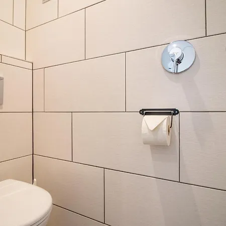 Alexandra 611 By Apartment *