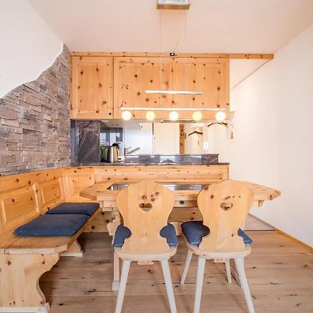 アパート Alexandra 611 By *