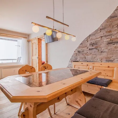 Alexandra 611 By * Arosa